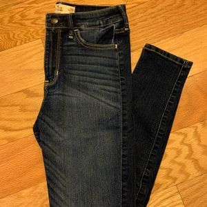 Hollister super skinny jeans